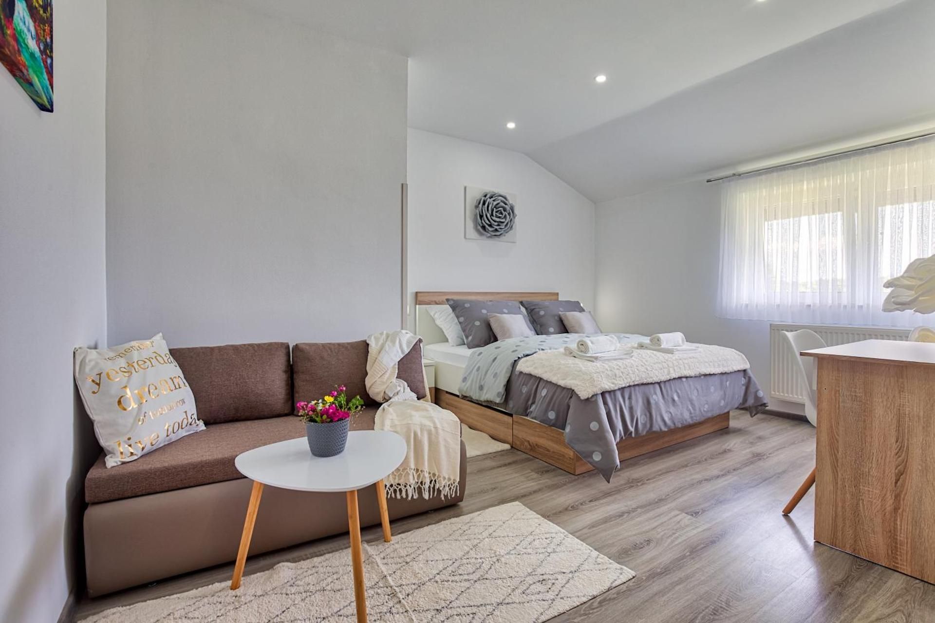 Deluxe Double Room with Extra Bed