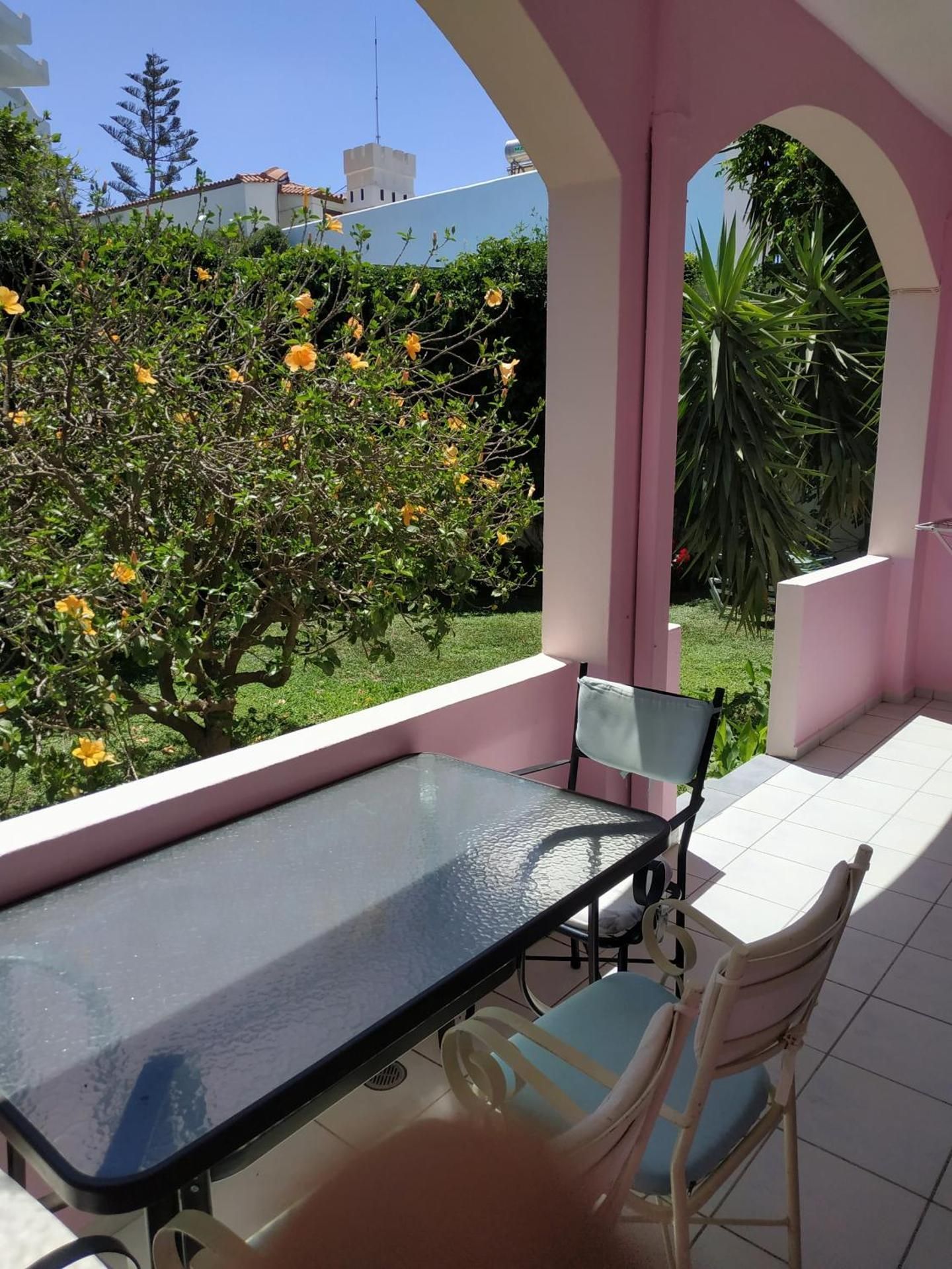 Apartment with Garden View