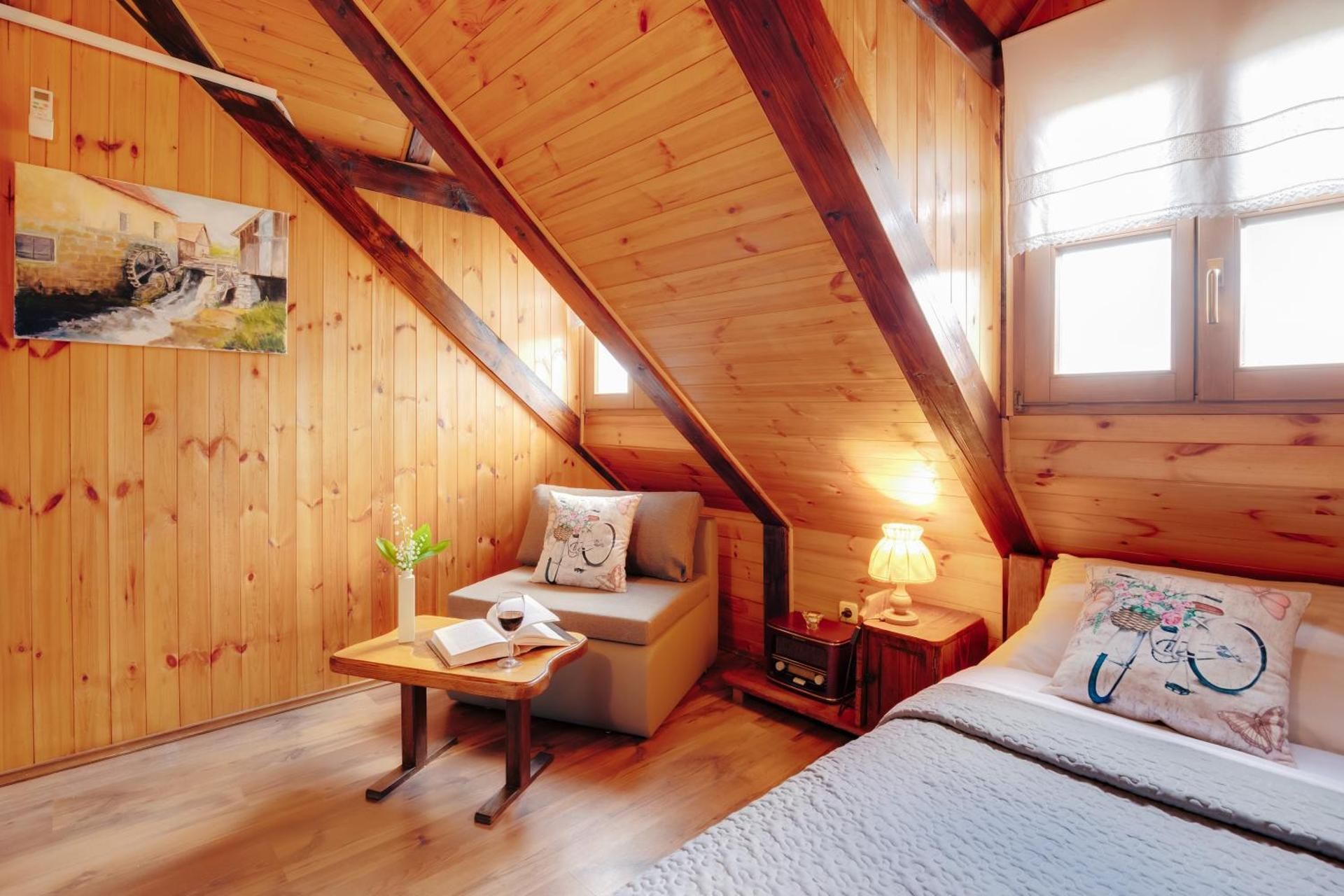 Single Room With Private Bathroom