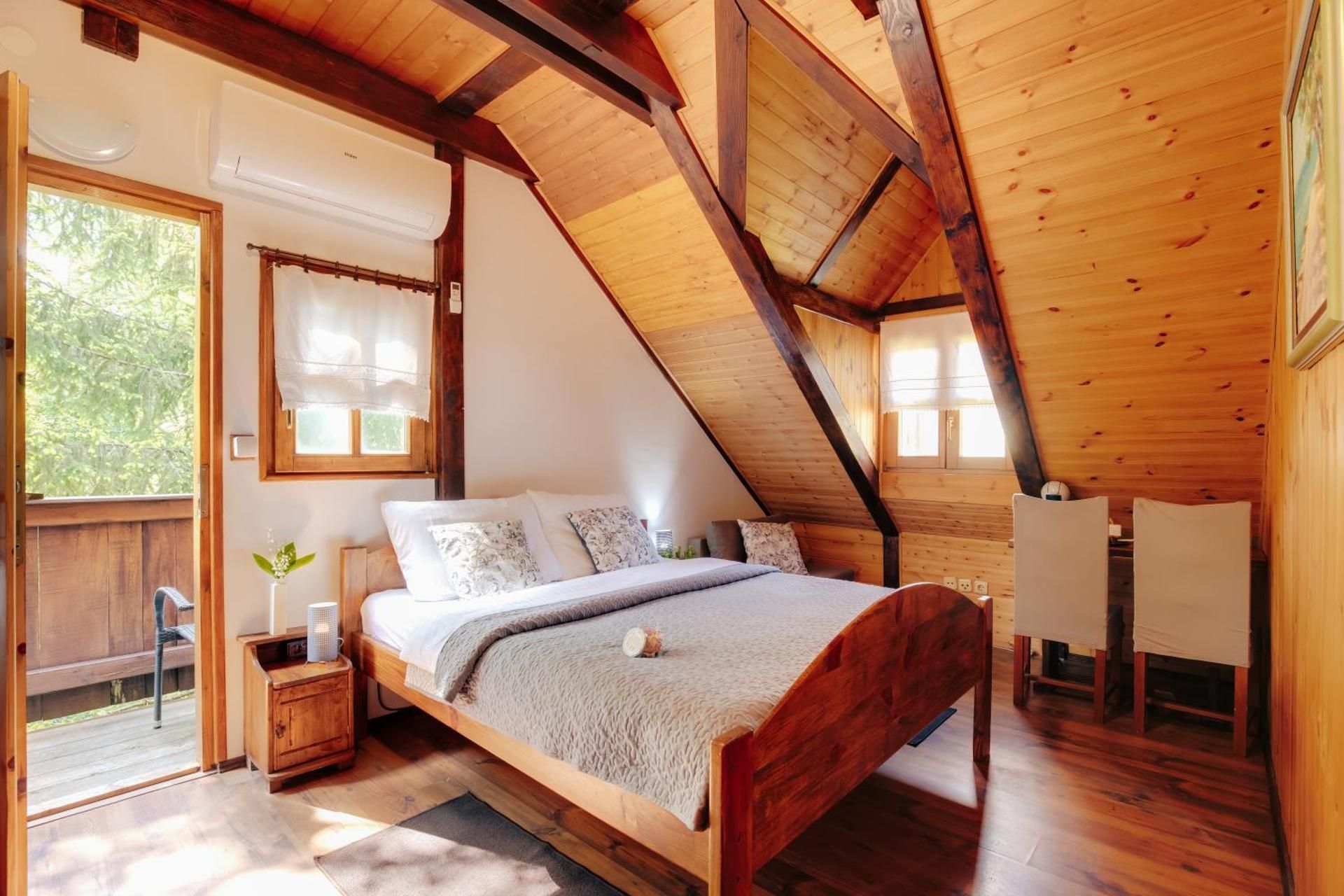 Double Room with Balcony (3 Adults)
