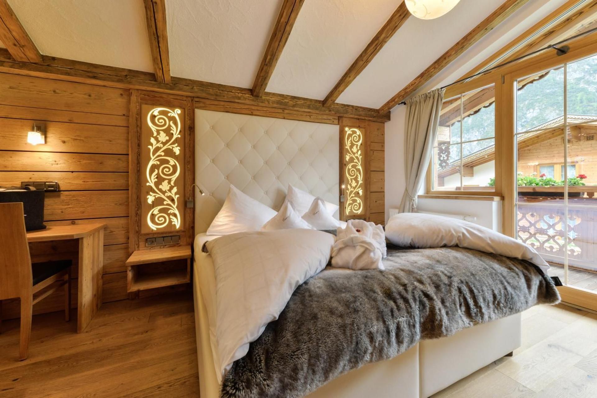 Double Room with Mountain View