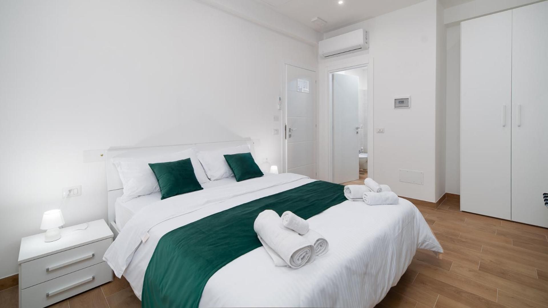 Large Double Room
