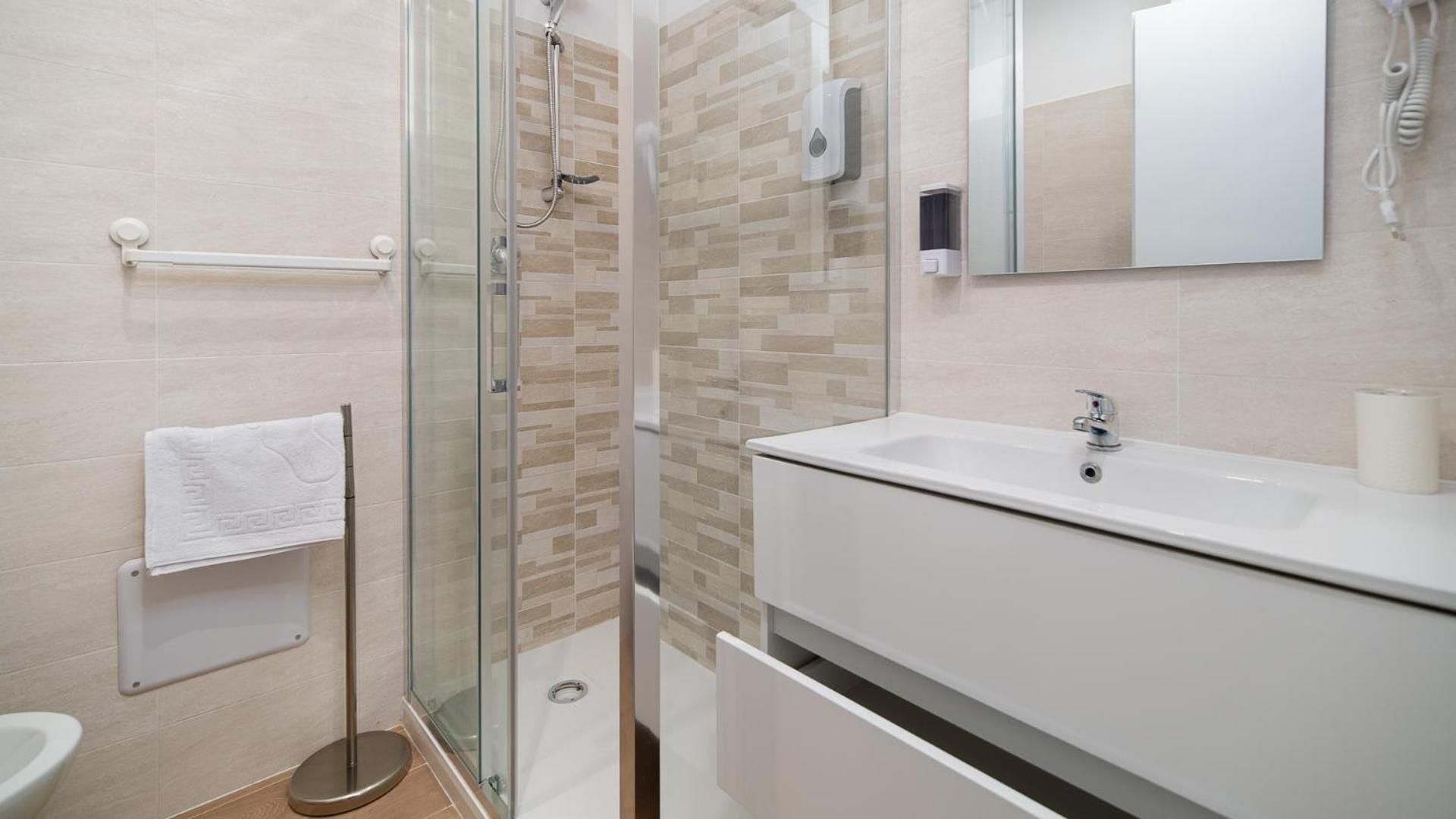 Large Double Room