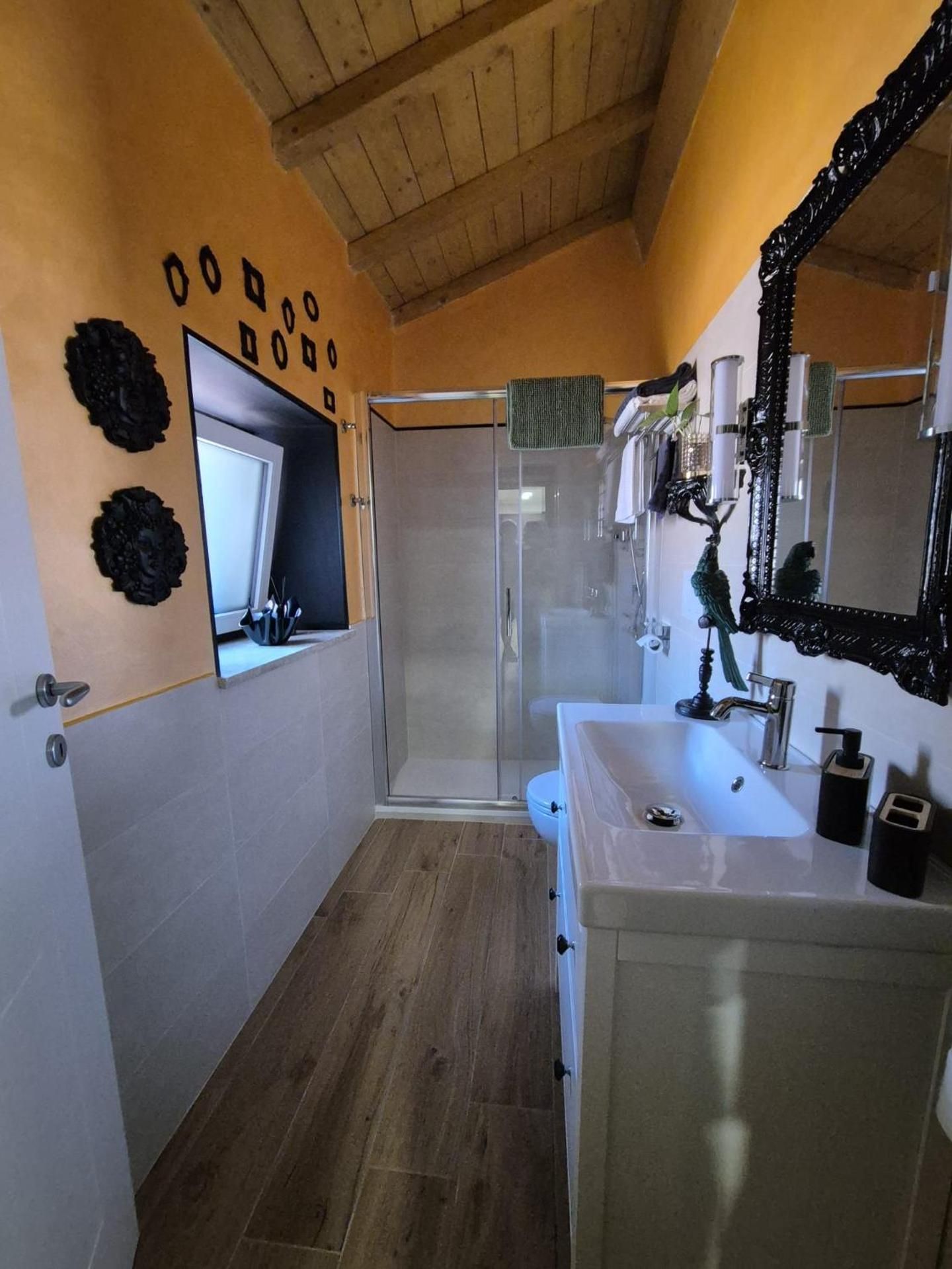 Two-Bedroom Deluxe Apartment