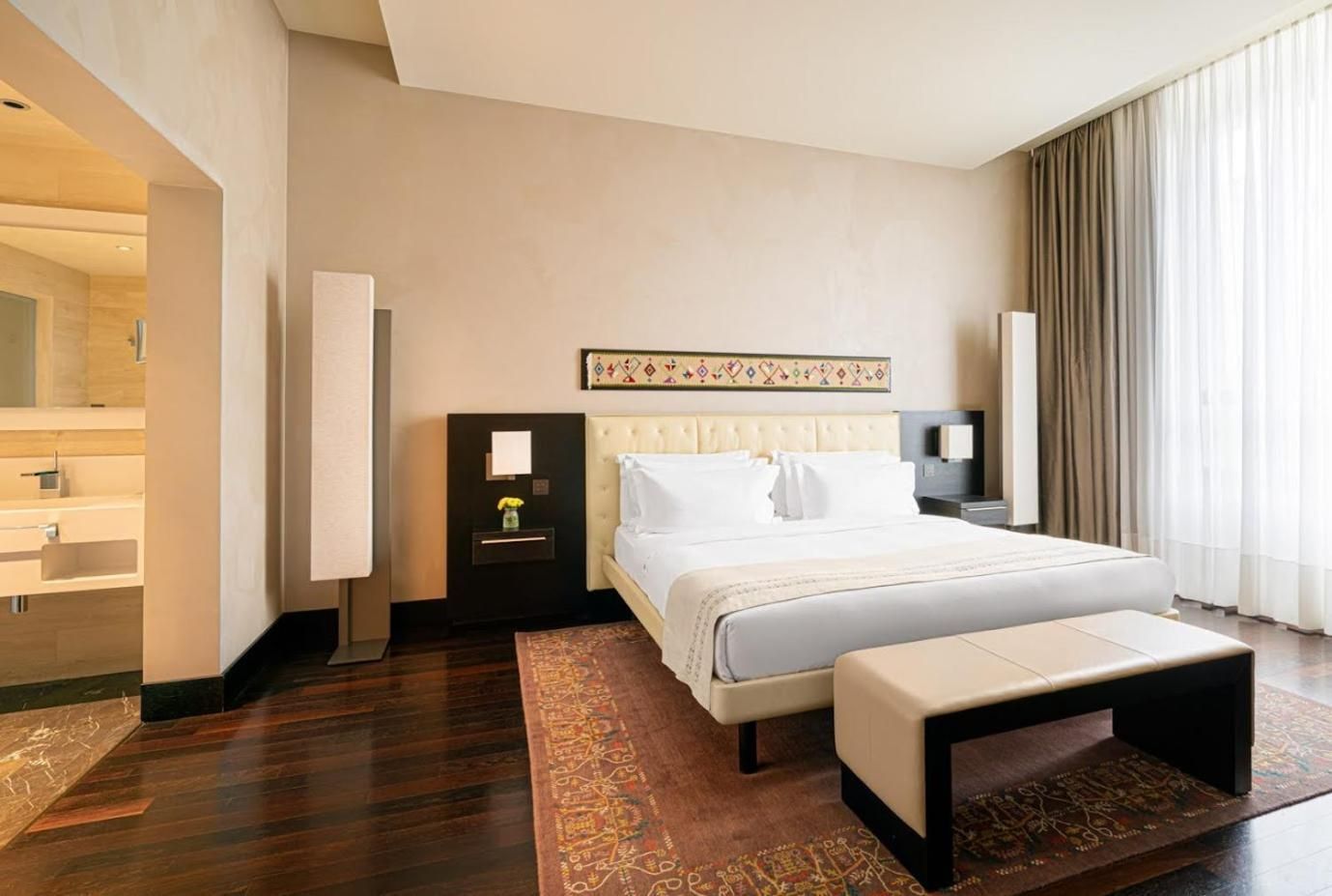 Signature King Room - Smoking