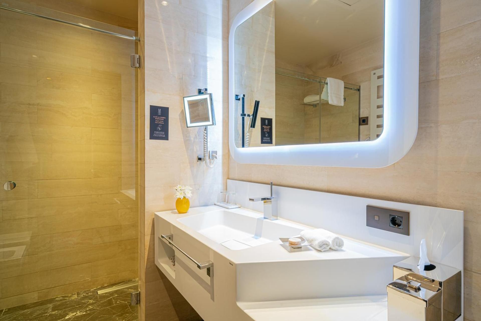 Deluxe King Room with Sofa