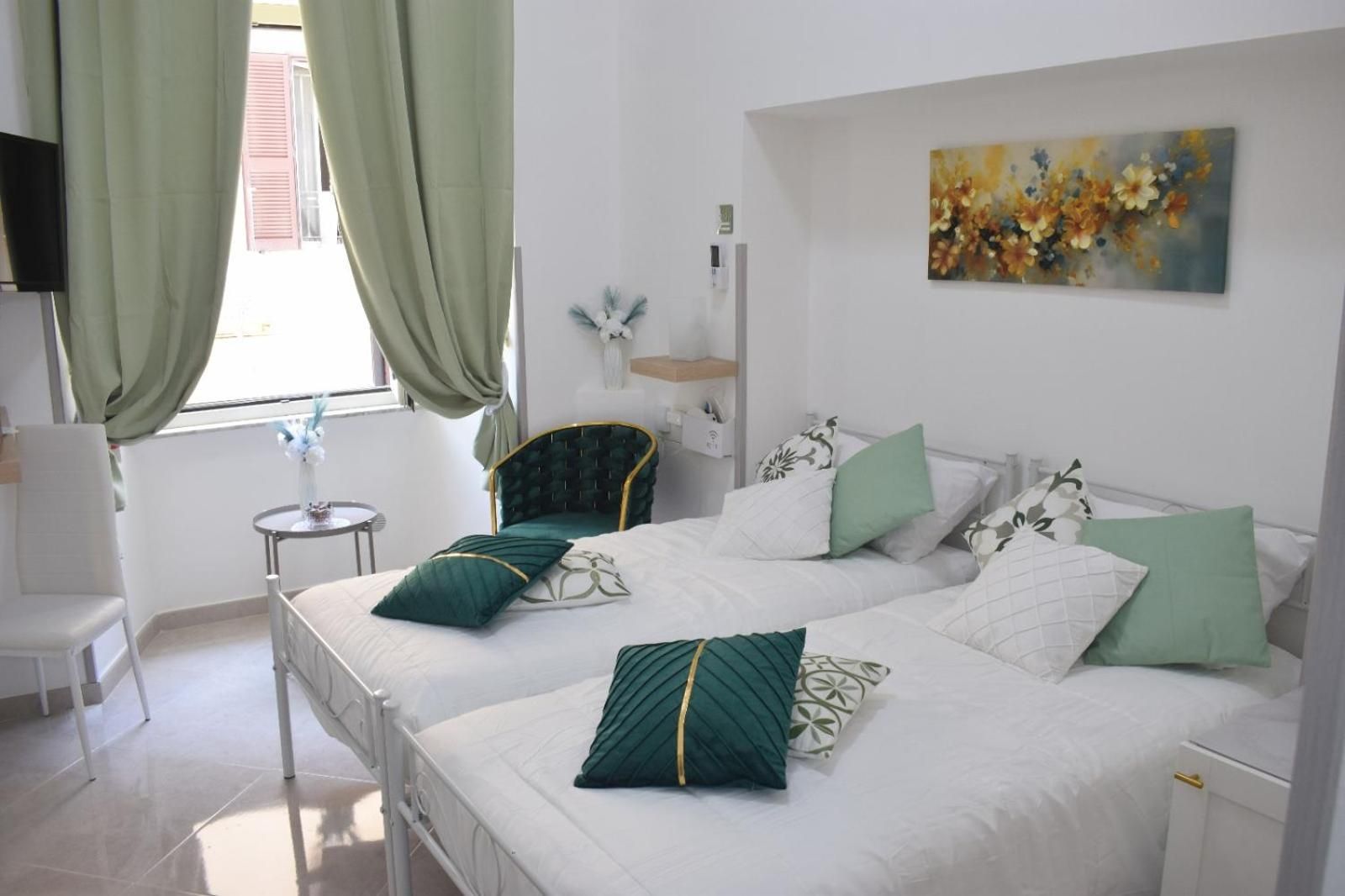 Twin Room with Private Bathroom