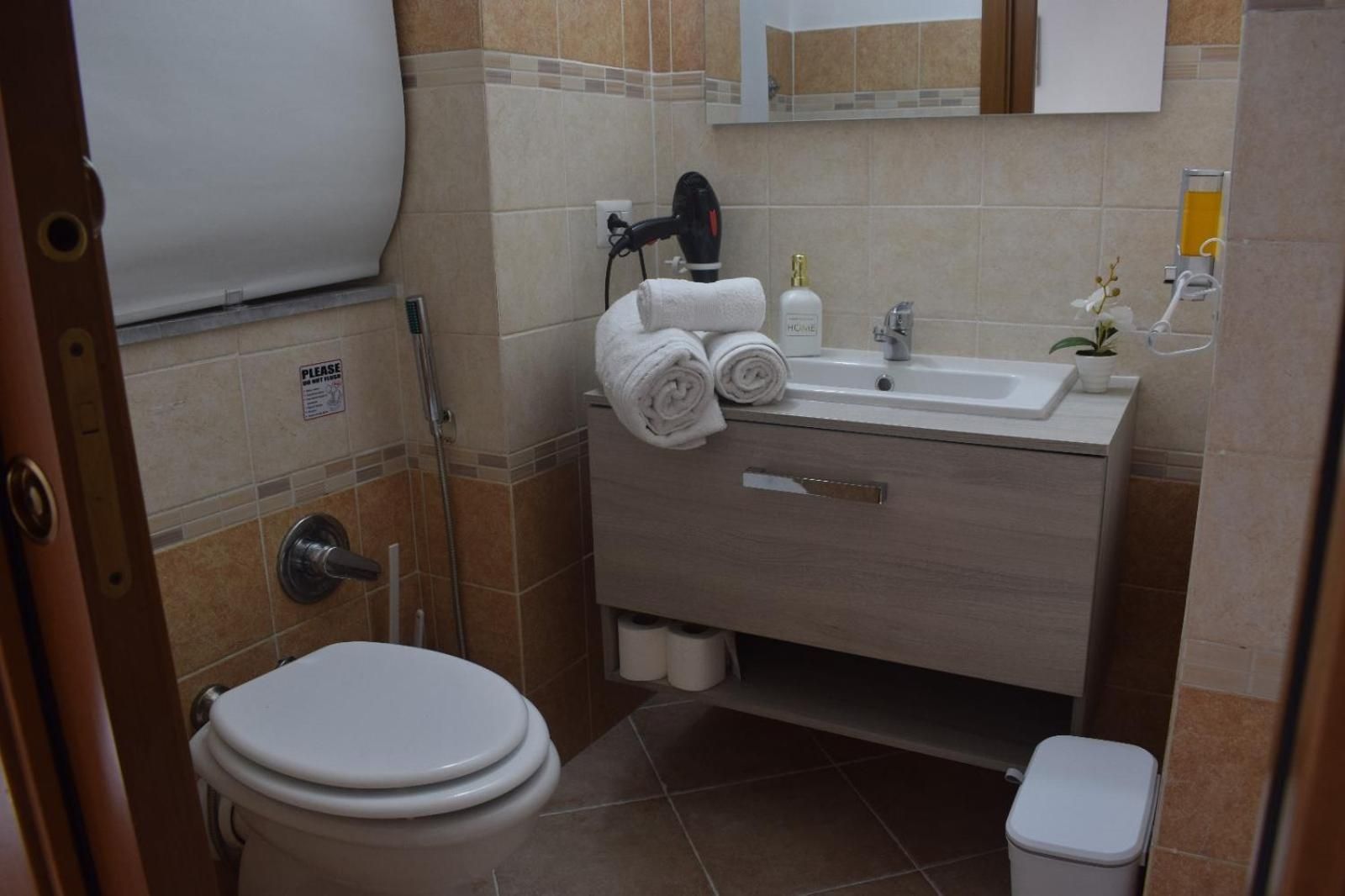 Double Room with Private Bathroom