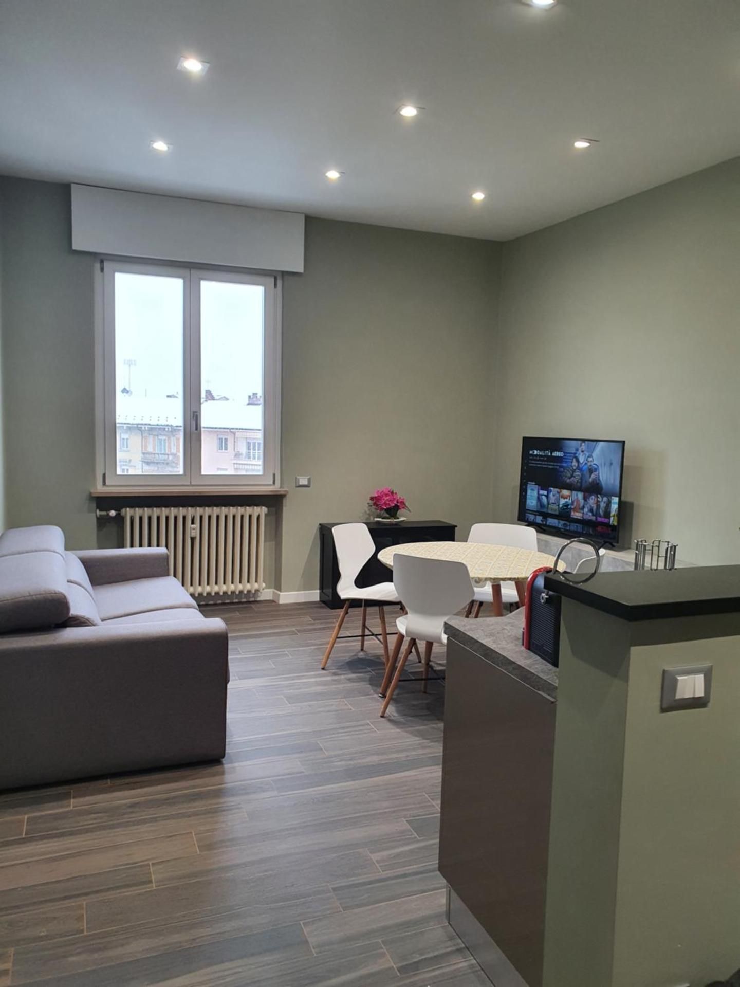 Apartment with Garden View