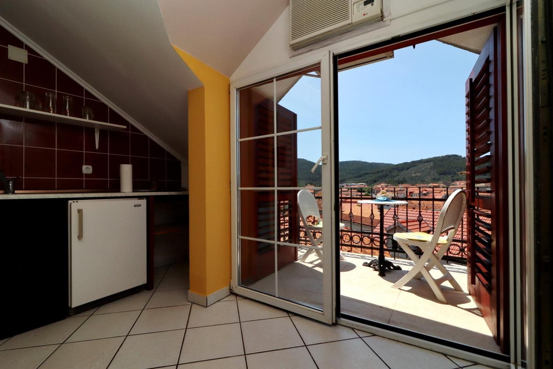 Superior Studio Apartment with Balcony and Sea View