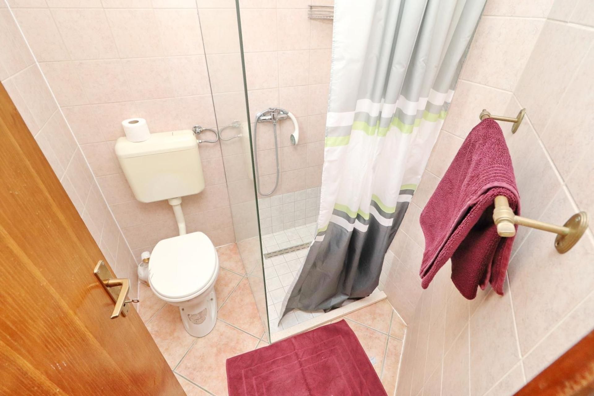 One Bedroom Apartment with City View