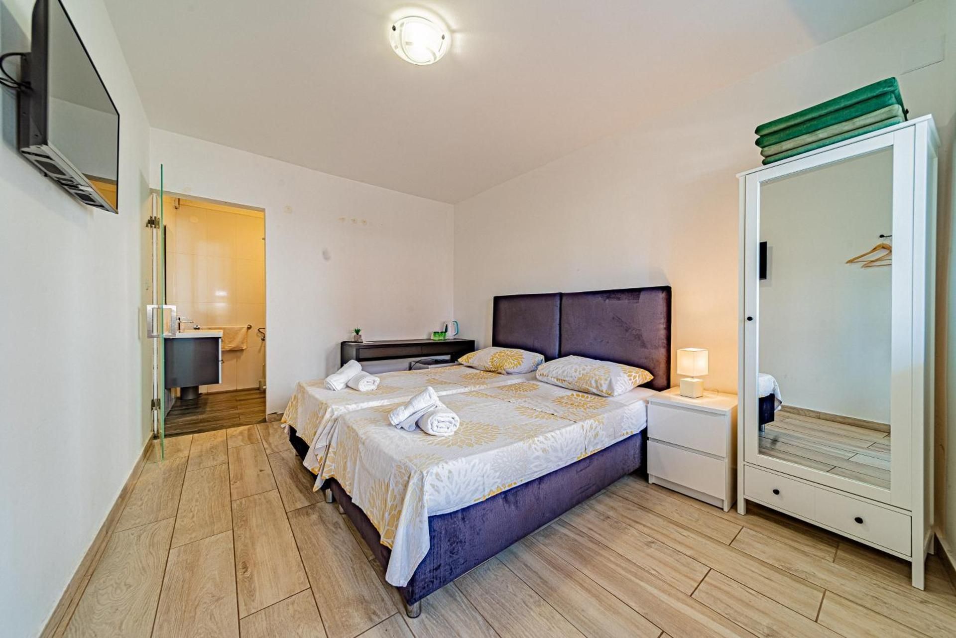 Double or Twin Room with Terrace