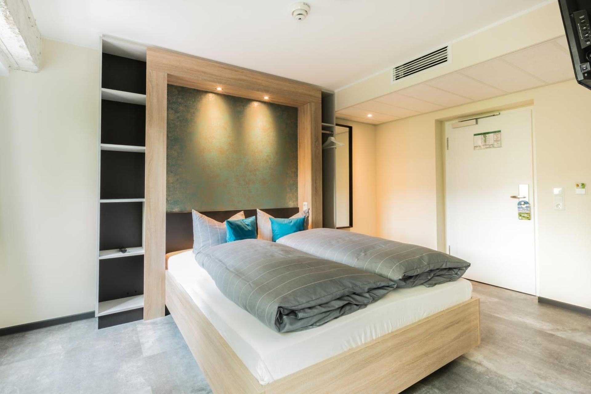 Basic Double Room