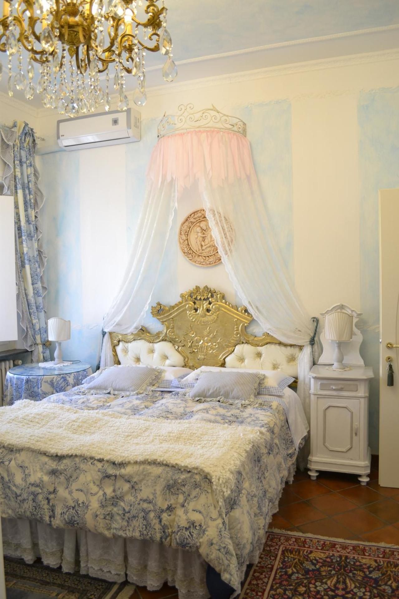 Classic Double or Twin Room