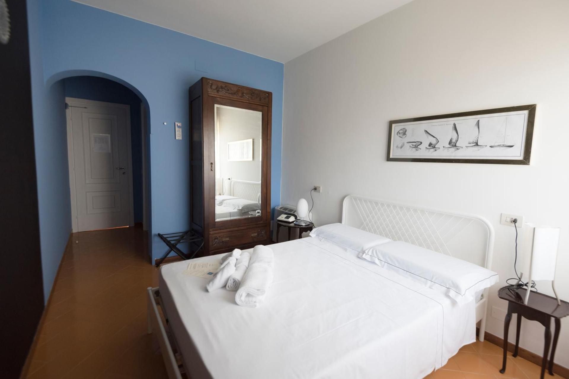 Small Double Room with Garden View