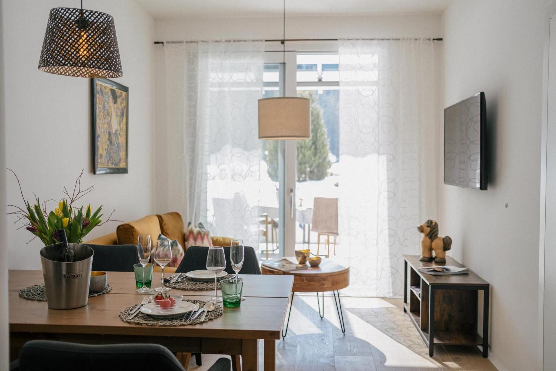 Deluxe Apartment
