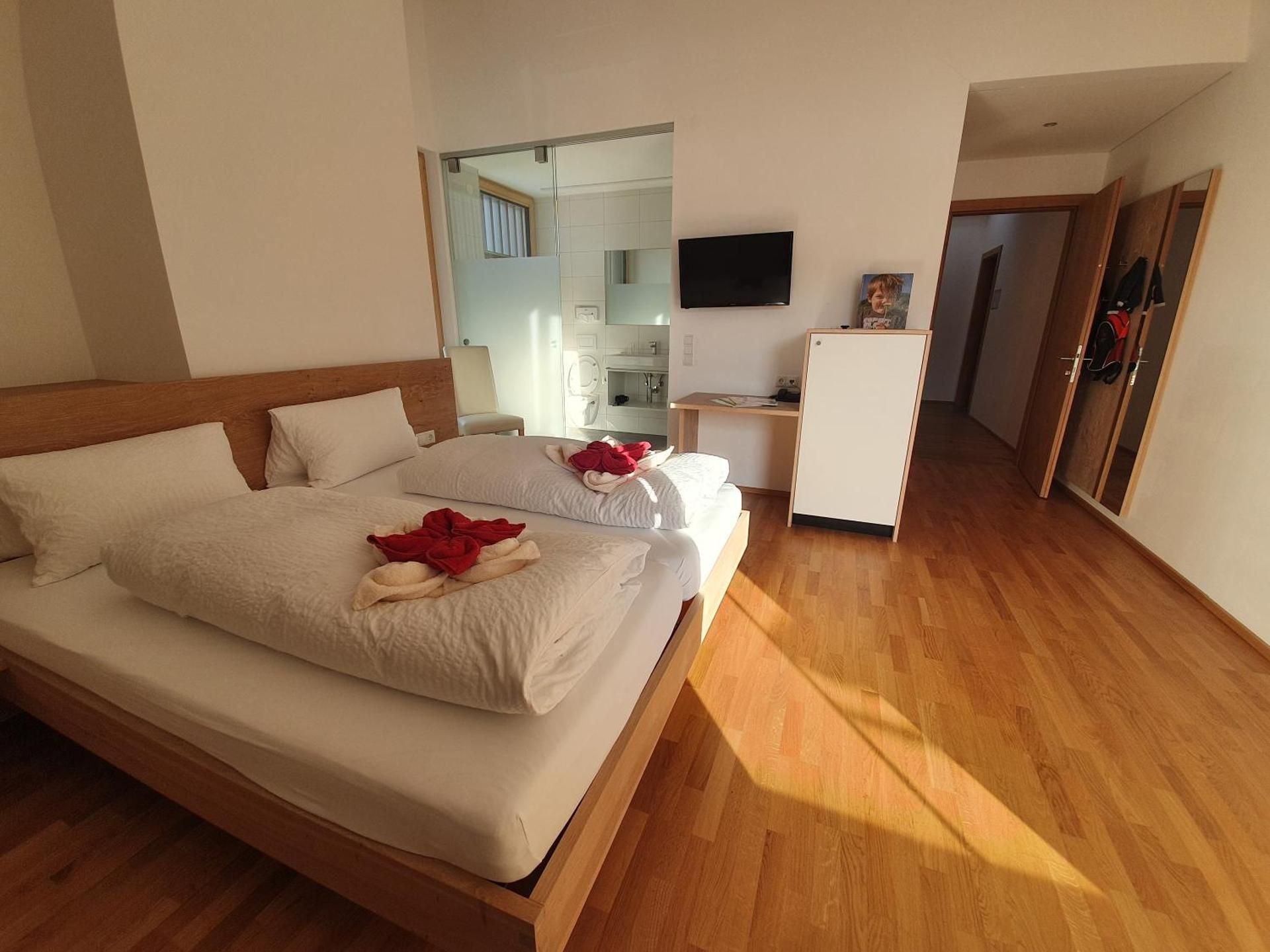 Deluxe Suite with Spa Bath