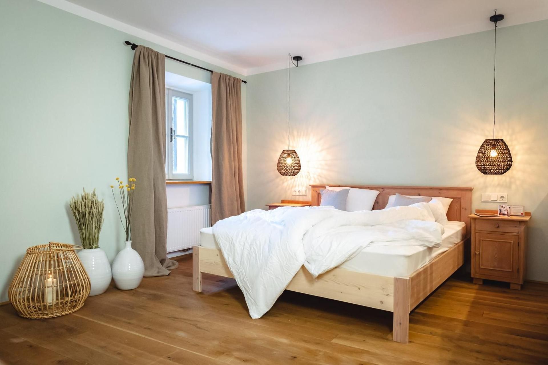 Deluxe Suite with Spa Bath