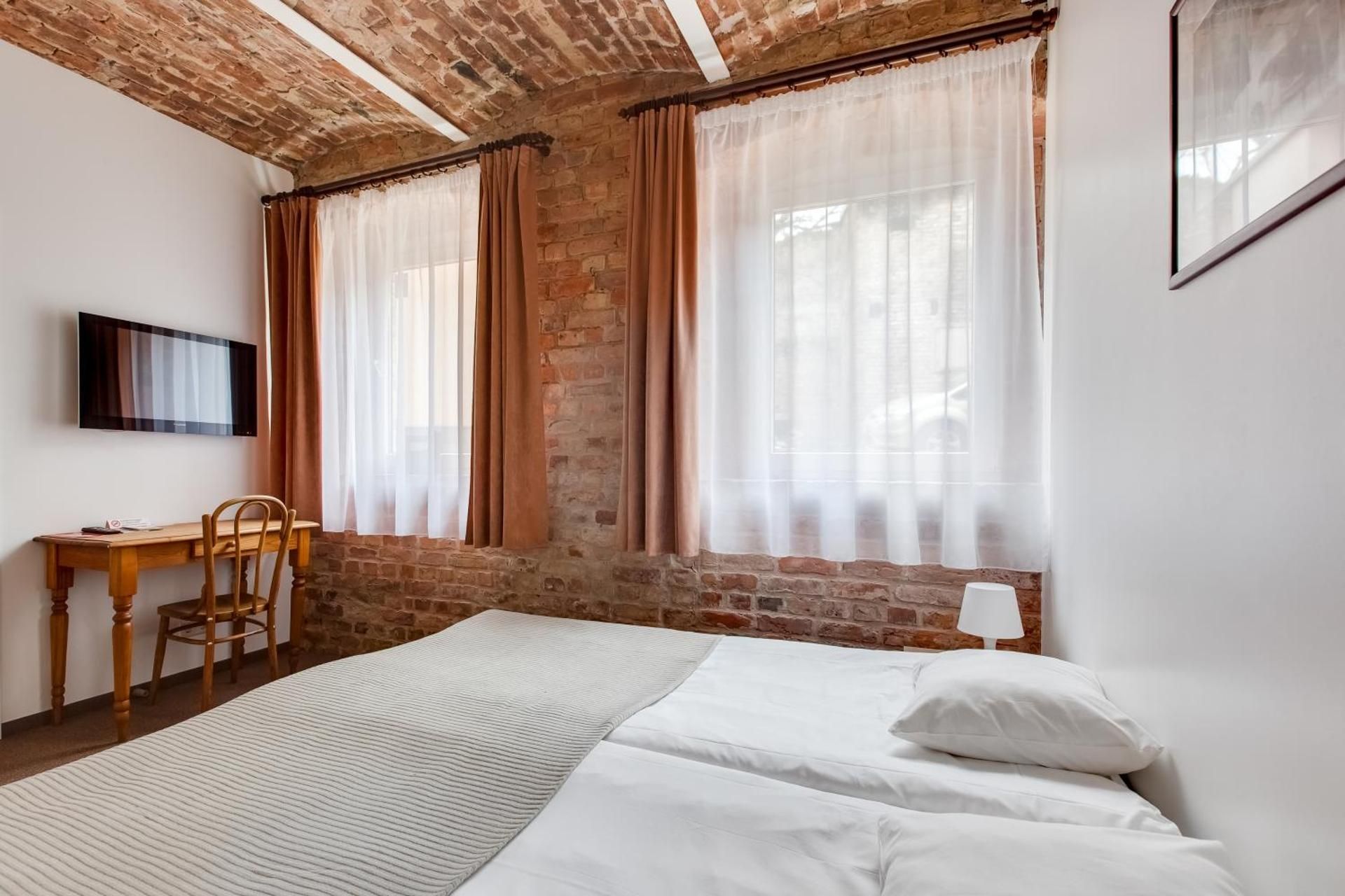 Janne Hotel Double Room 2