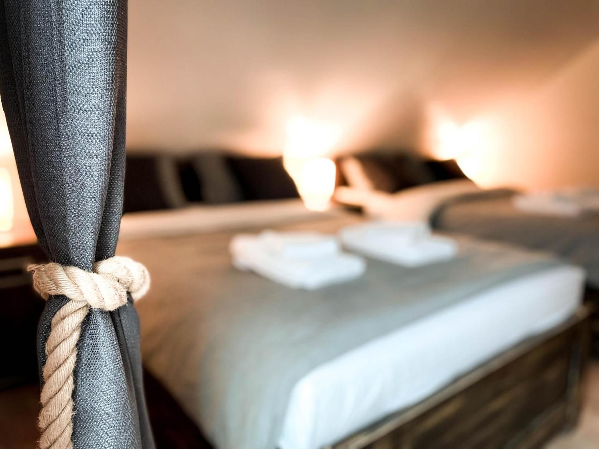 Quadruple Room with Private Bathroom