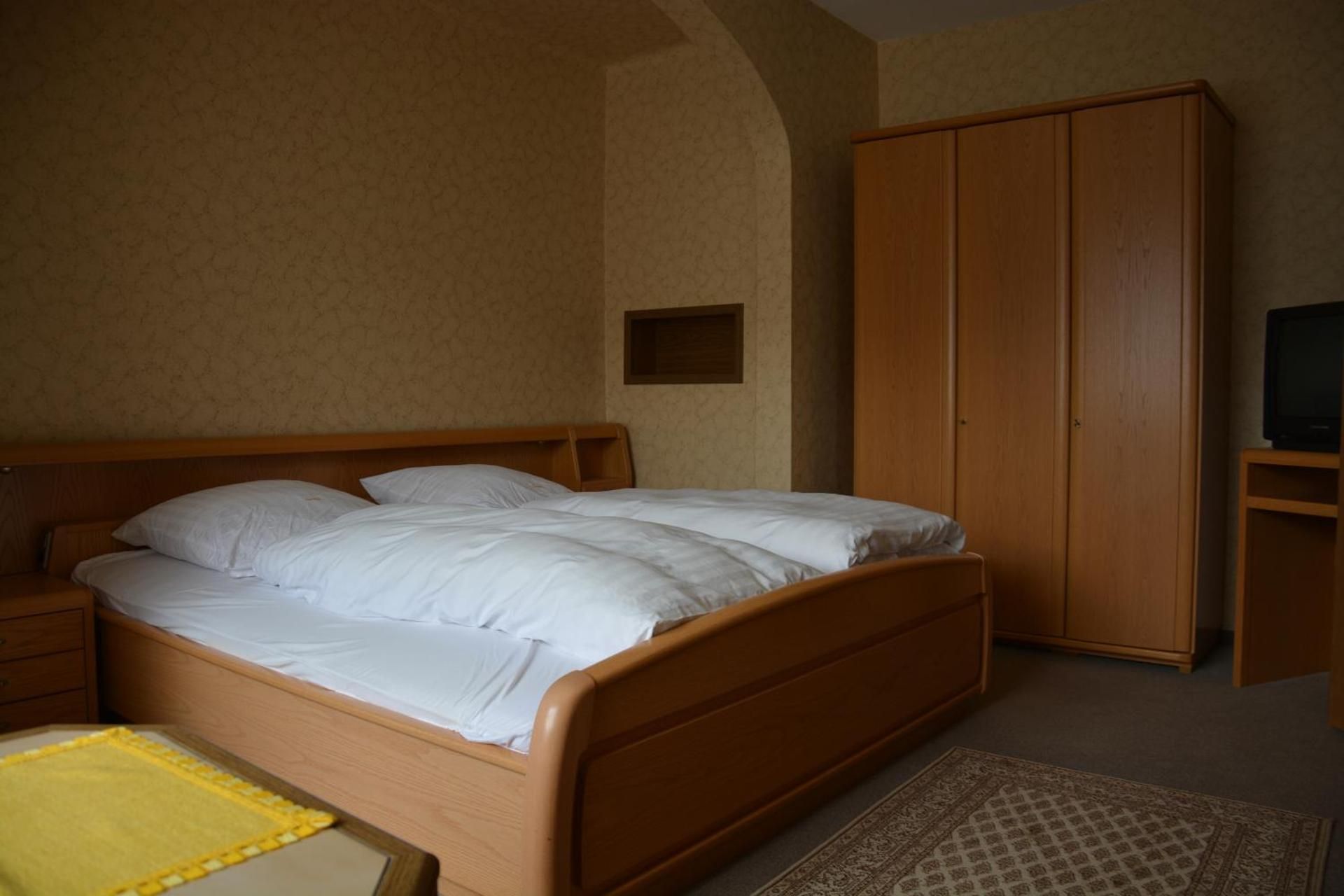 Deluxe Double Room with Bath