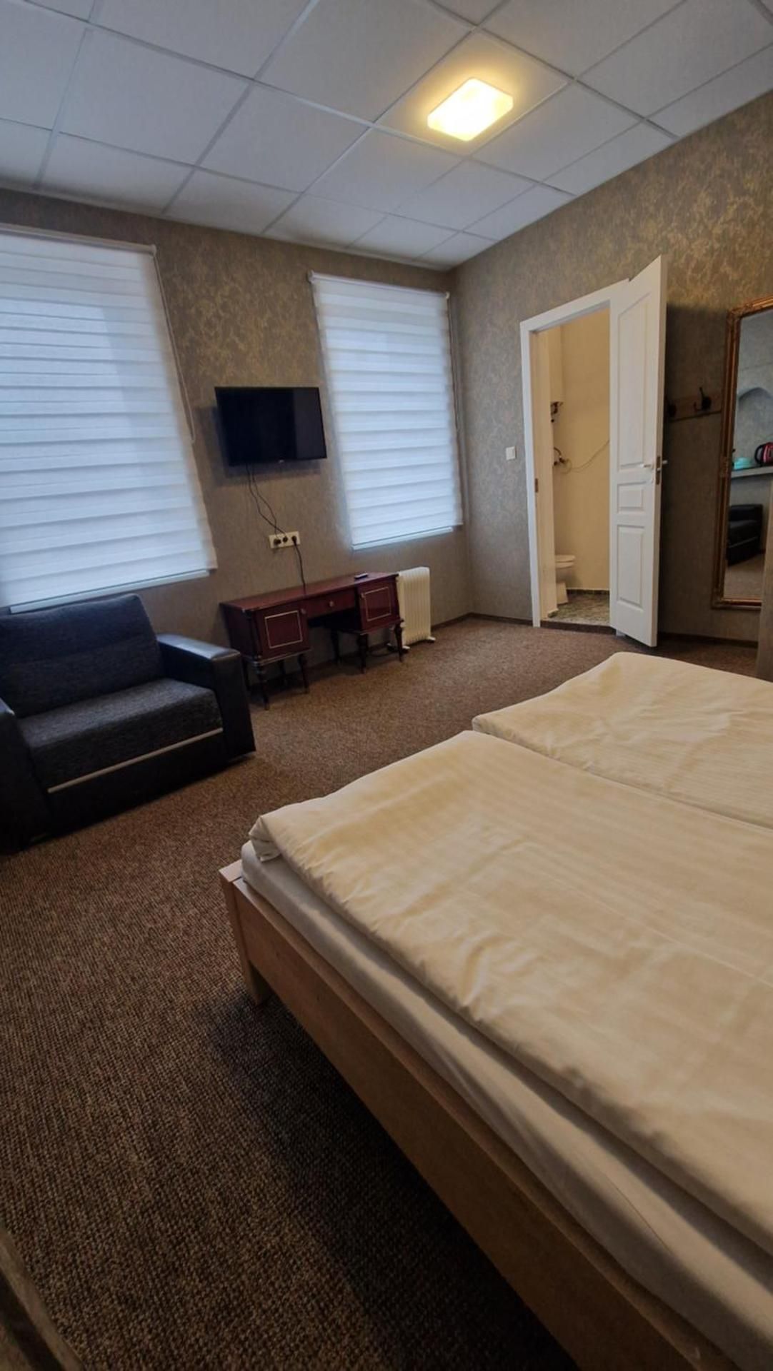 Double Room with Private Bathroom