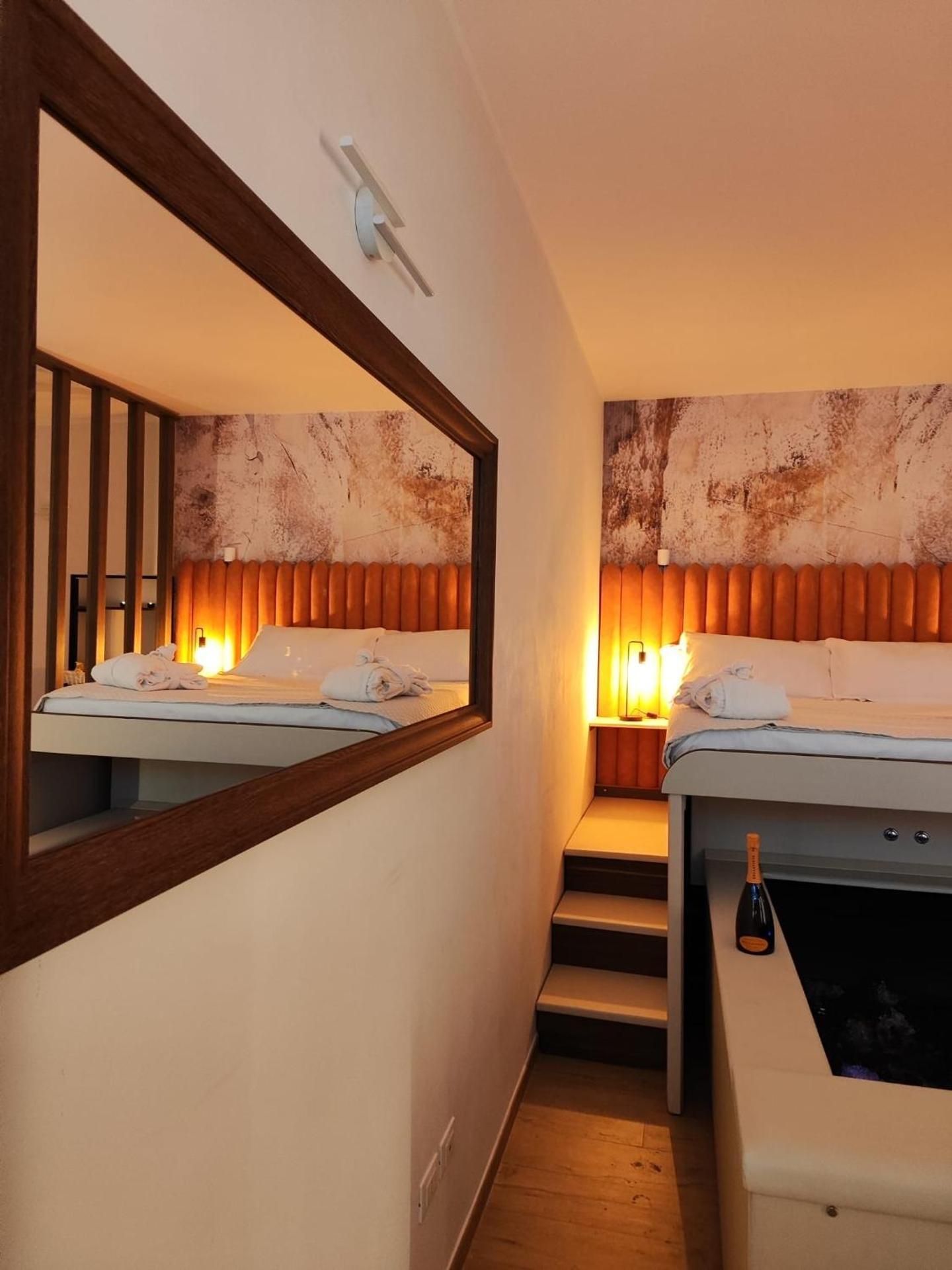 King Room with Spa Bath