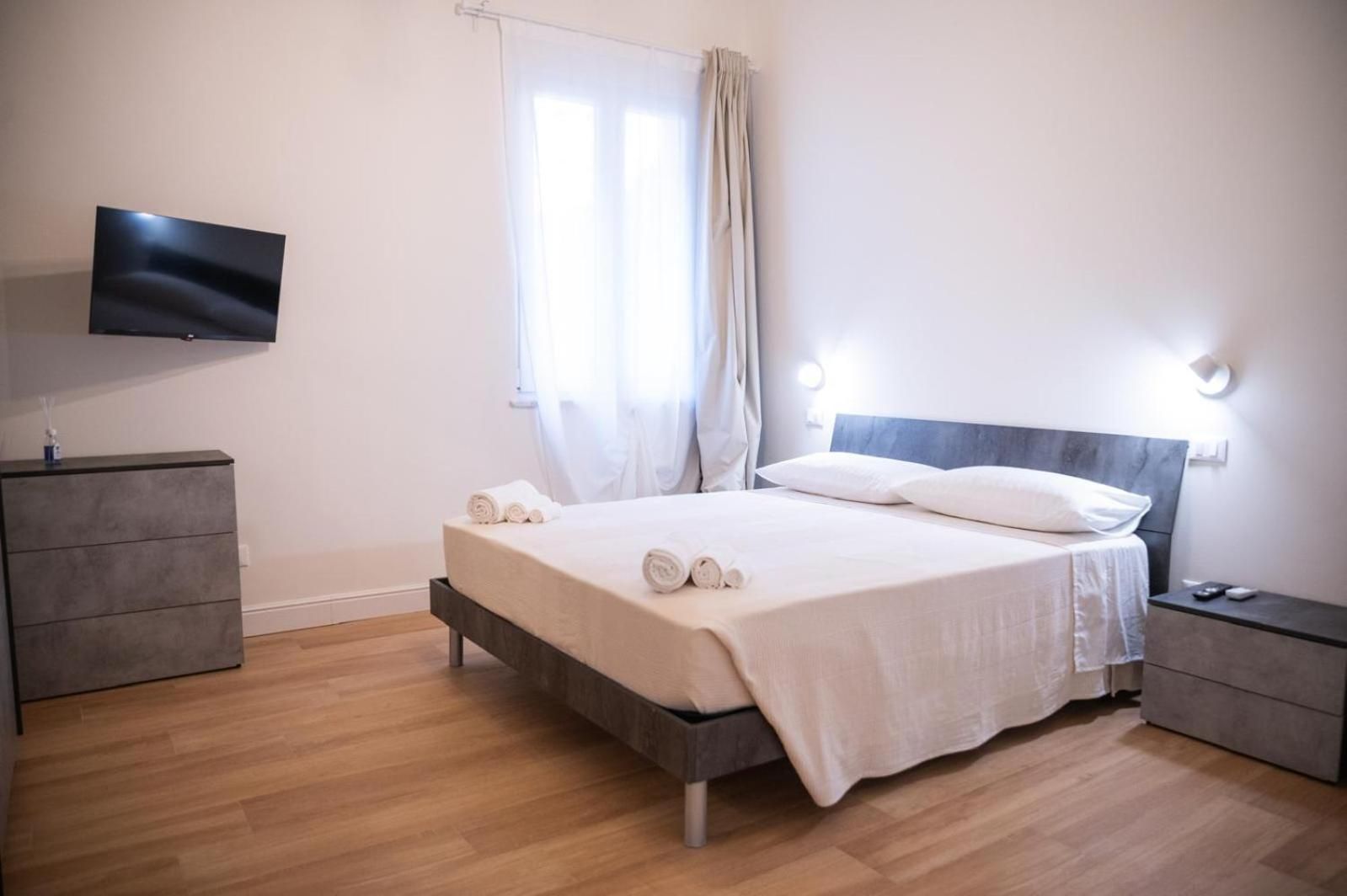 Large Double Room