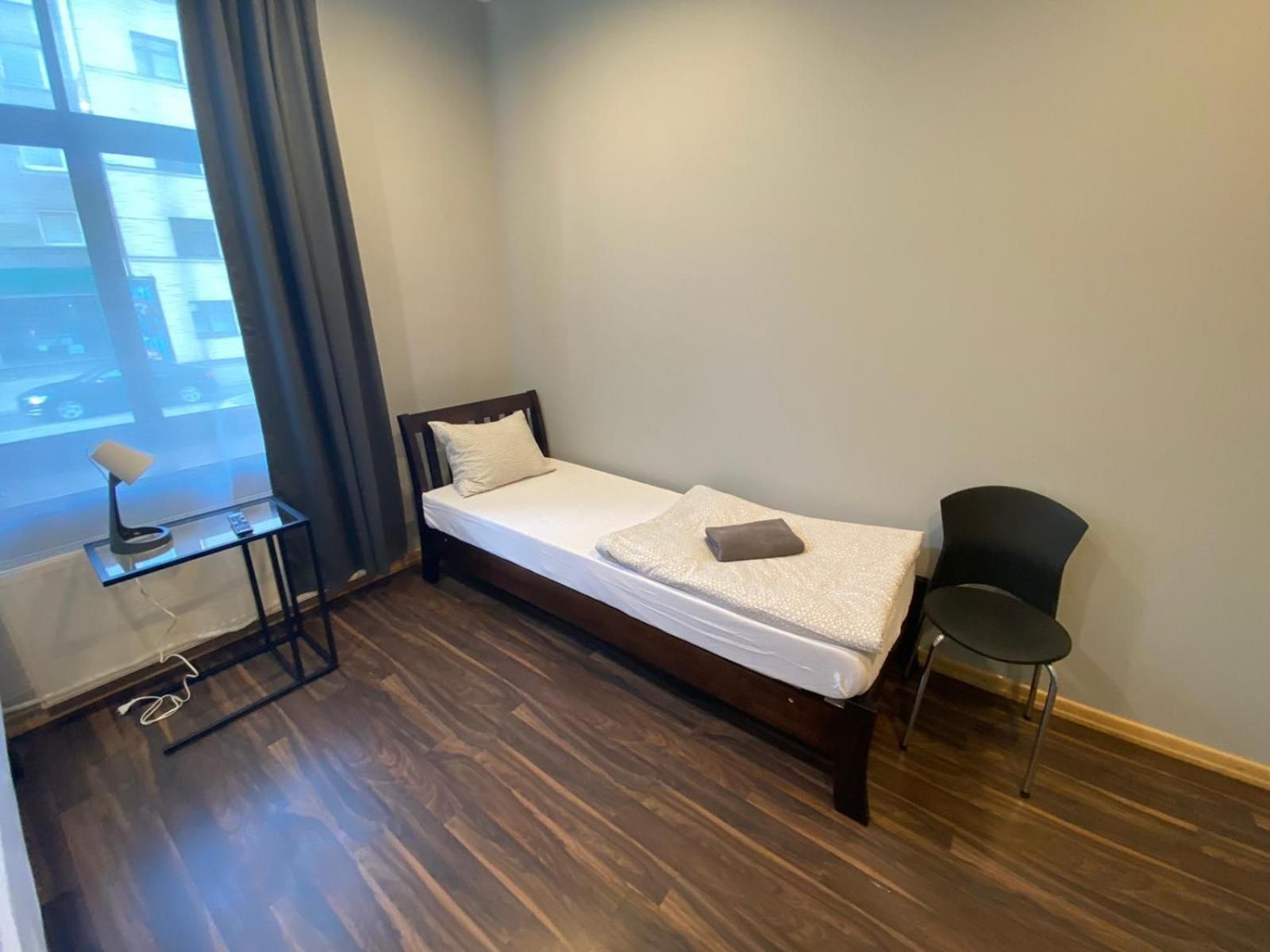 Economy Double or Twin Room with Shared Bathroom Nr. 6