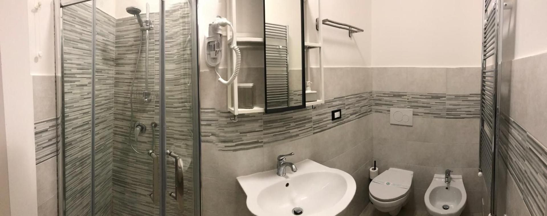 ATTICO LIVORNO Bed & Relax Quadruple Room with Terrace 2