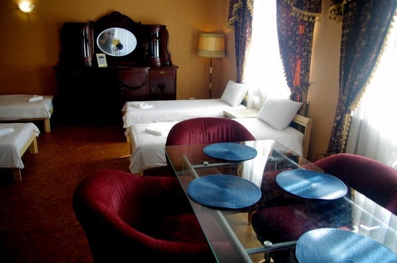 Quadruple Room with Shared Bathroom