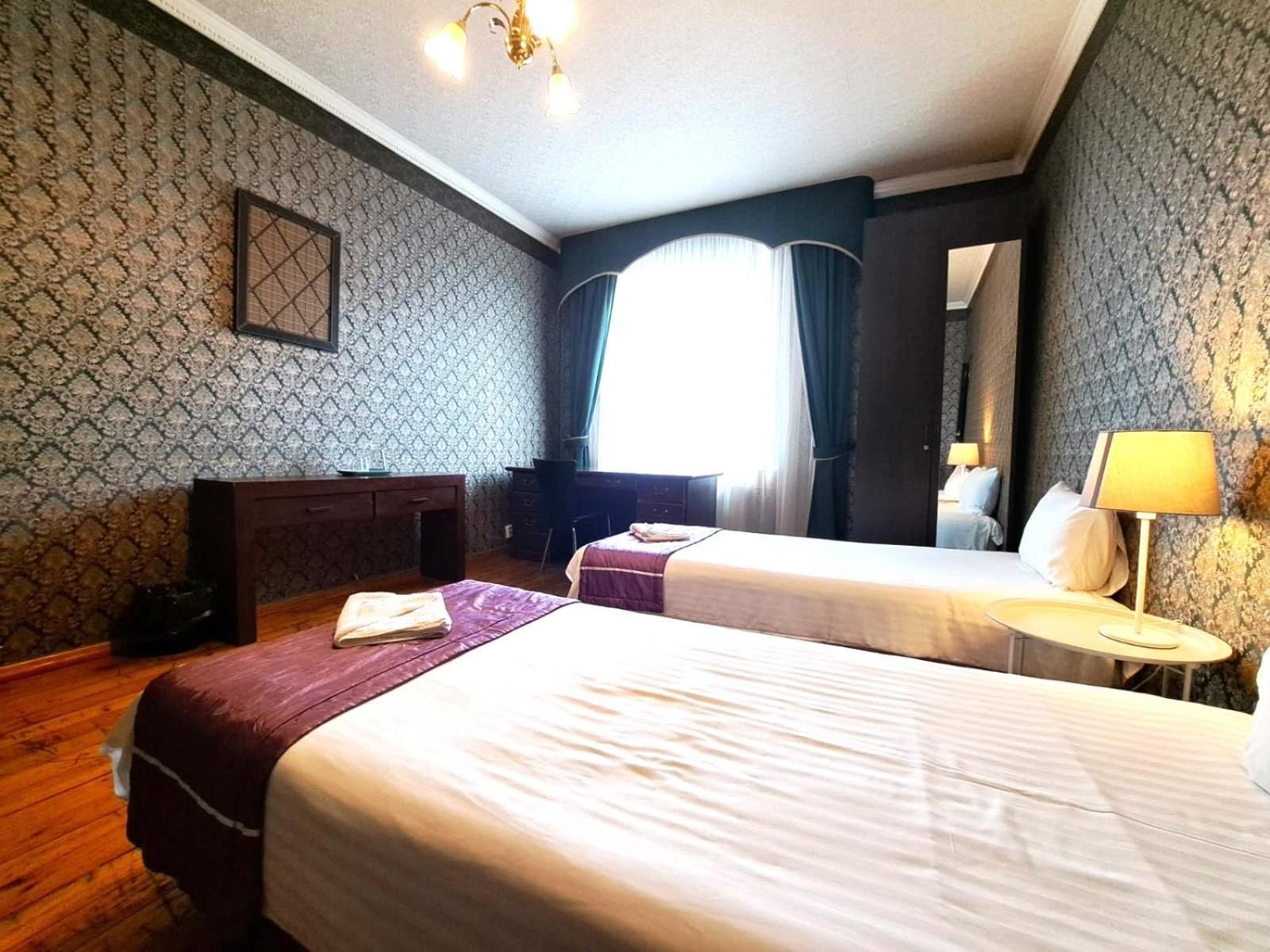 Large Twin Room