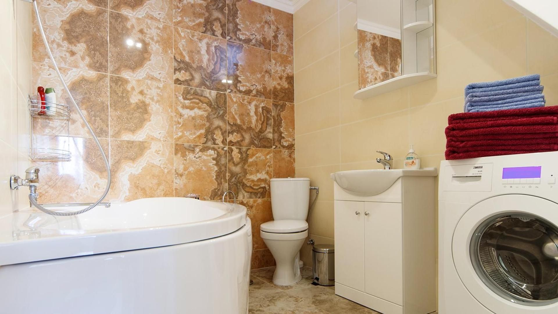 DaugavaLuxApartments Free Parking Deluxe One-Bedroom Duplex Apartment