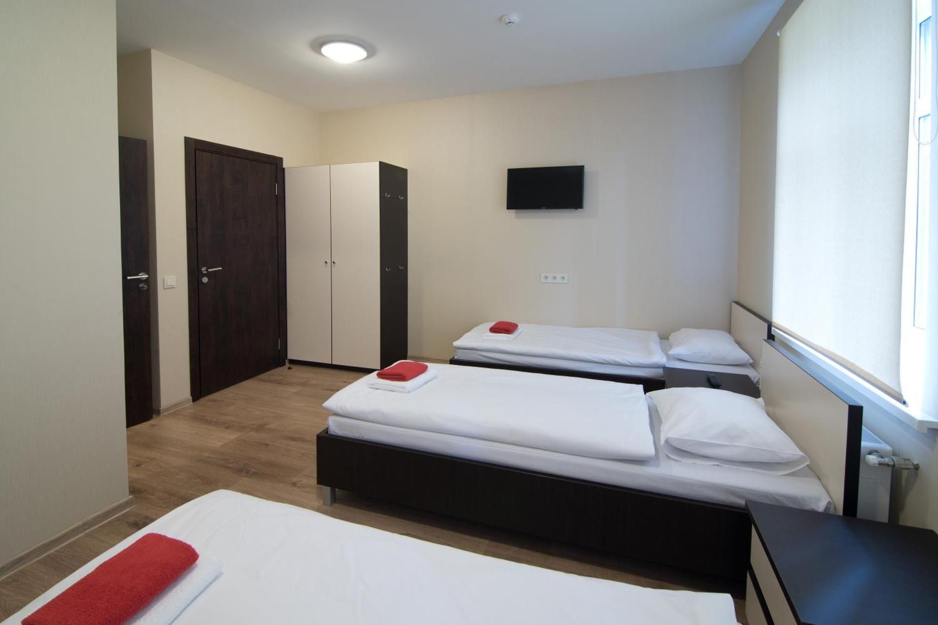 Triple Room with 3 Single Beds