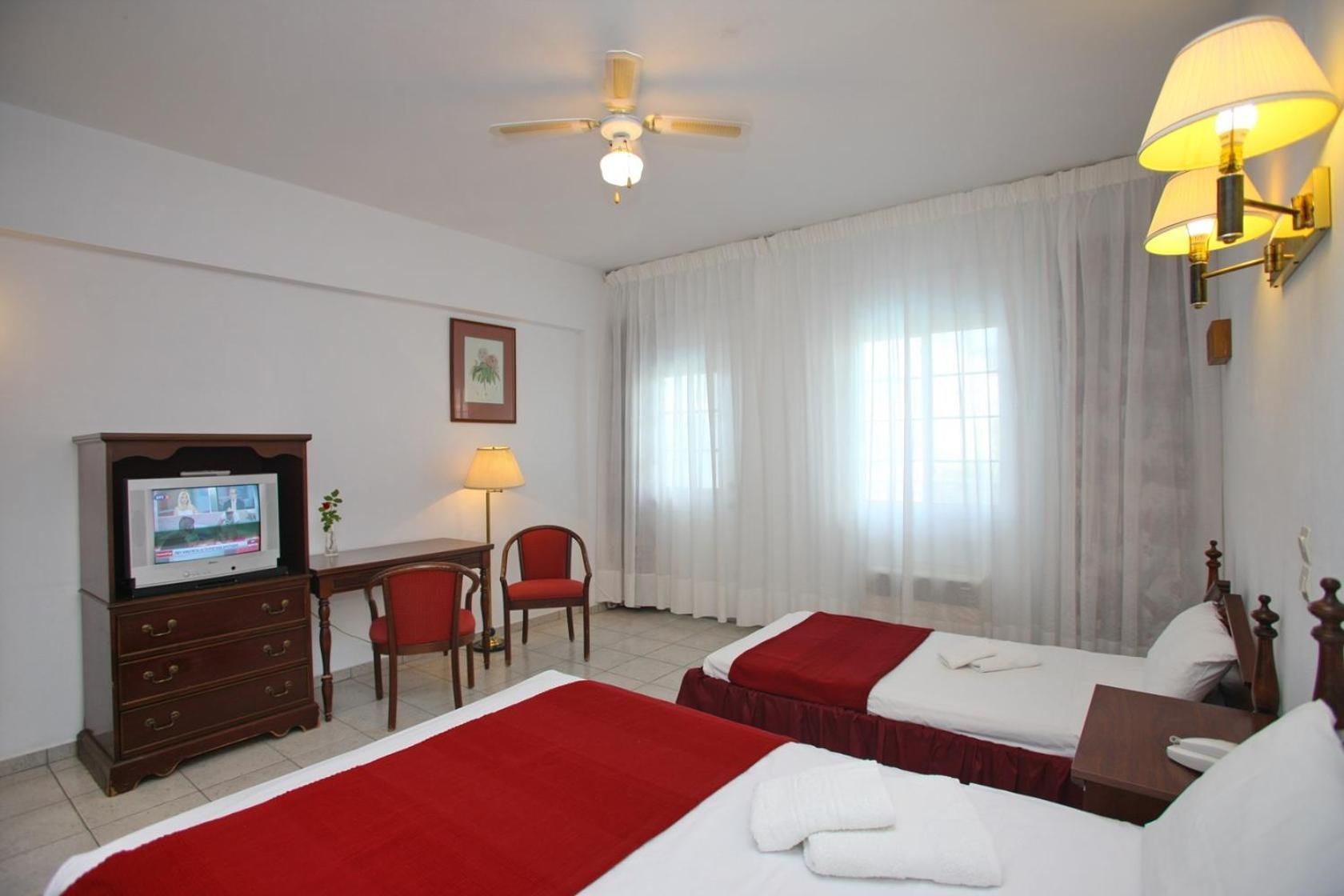Triple Room with Pool View