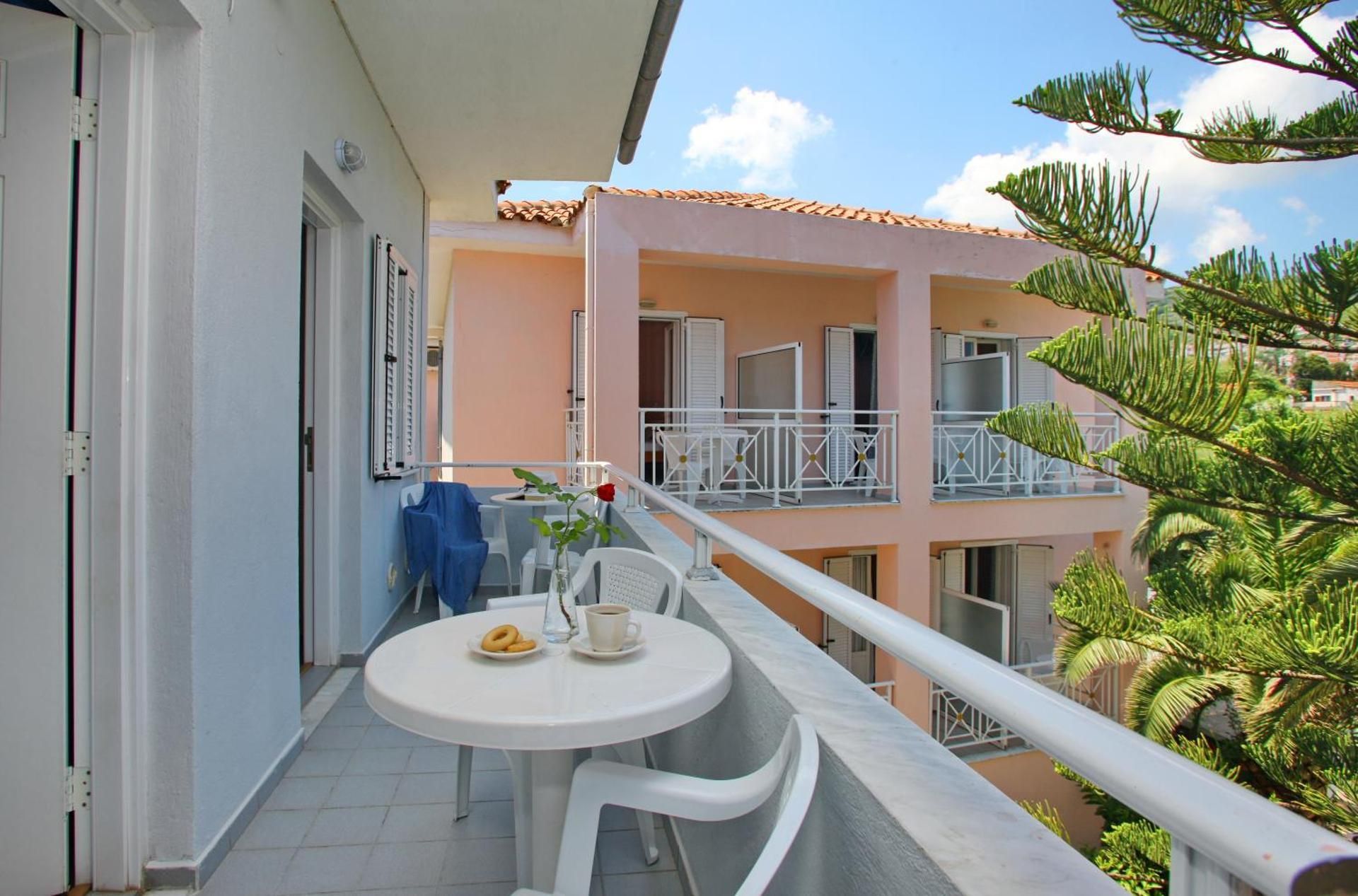 Economy Double or Twin Room with Garden View