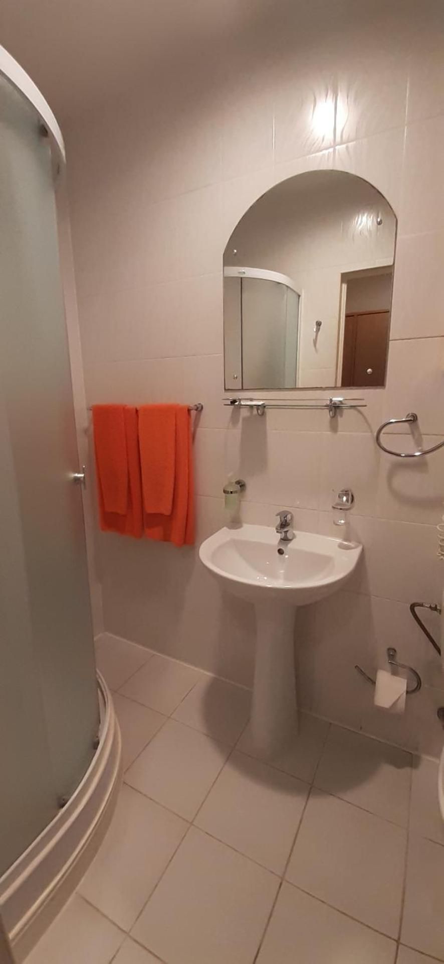 Double Room with Private Bathroom and Gym Access