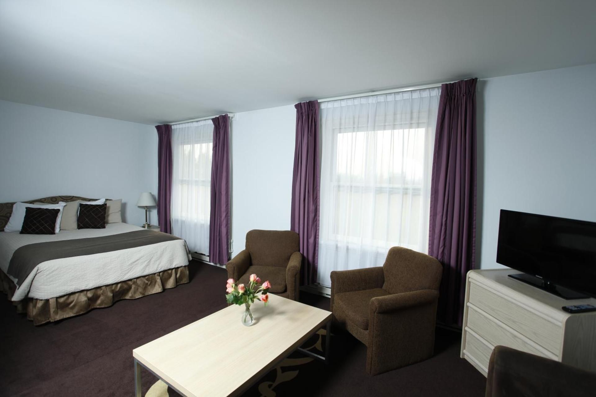 Superior Family Room