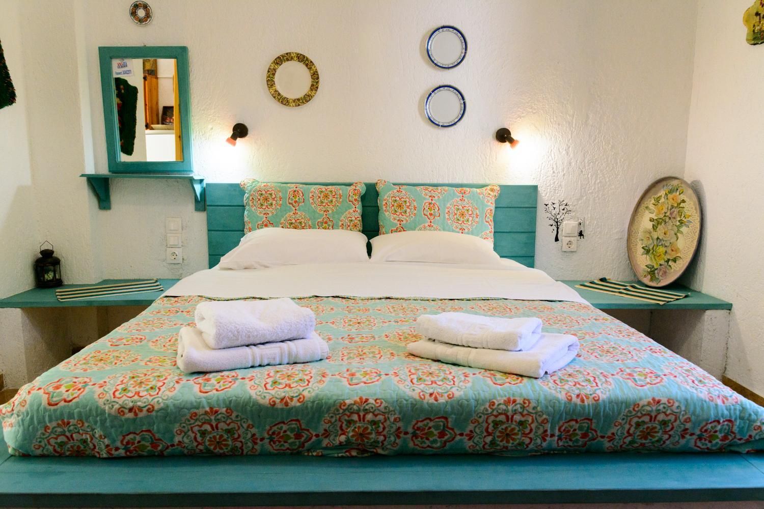 Studio with Double Bed and Garden View