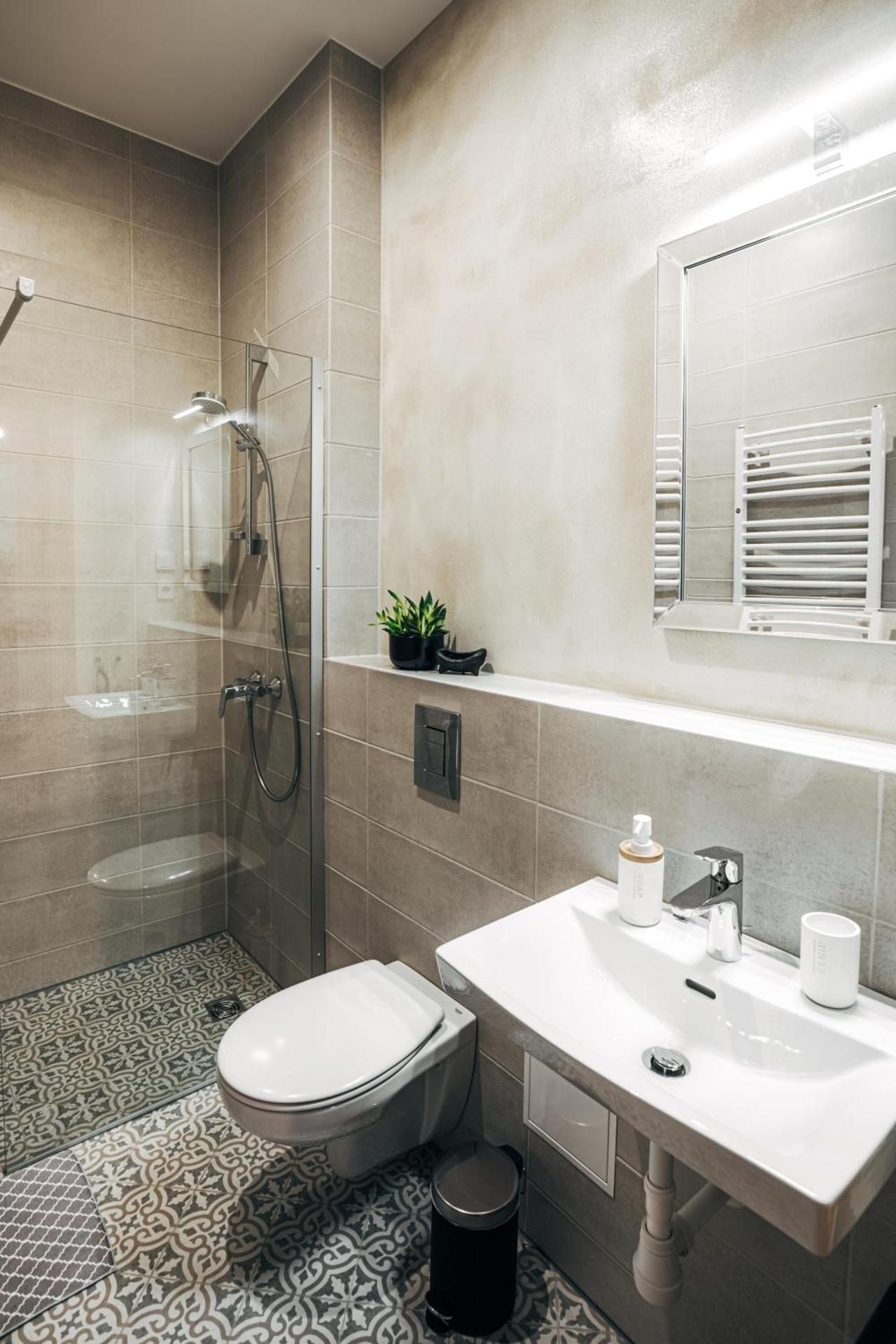 Constantine Apartments Superior Apartment