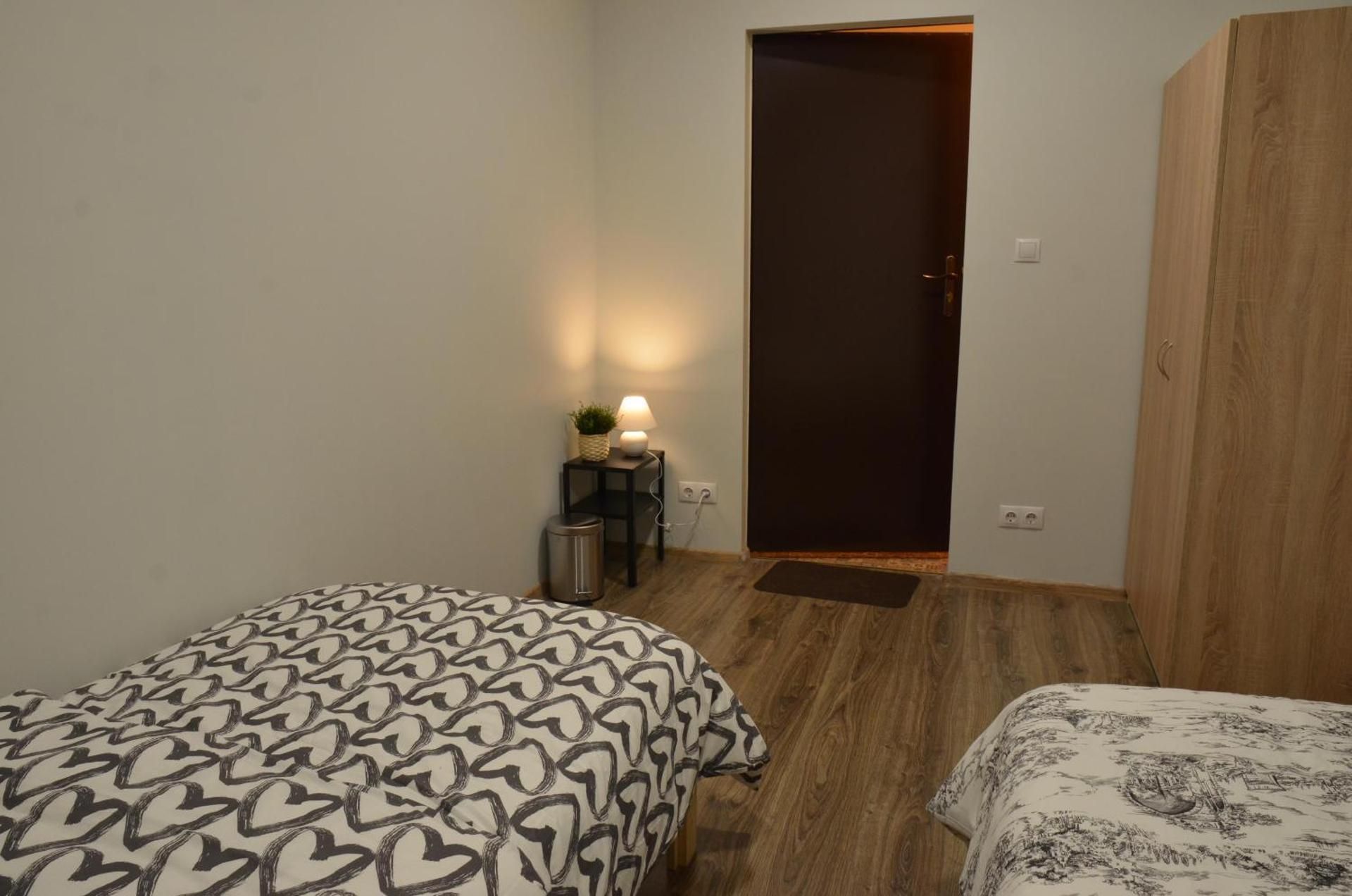 Anna's guesthouse Twin Room with Shared Bathroom 3