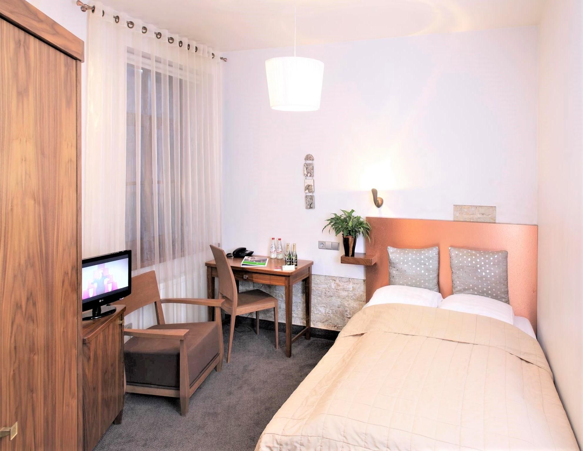 Standard Single Room