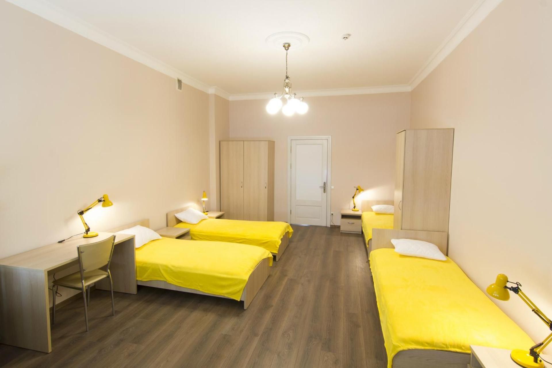 Valdemara Residence Quadruple Room with Shared Shower and Toilet 3