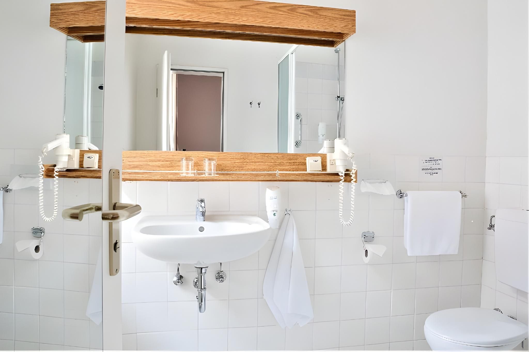 Standard Single Room