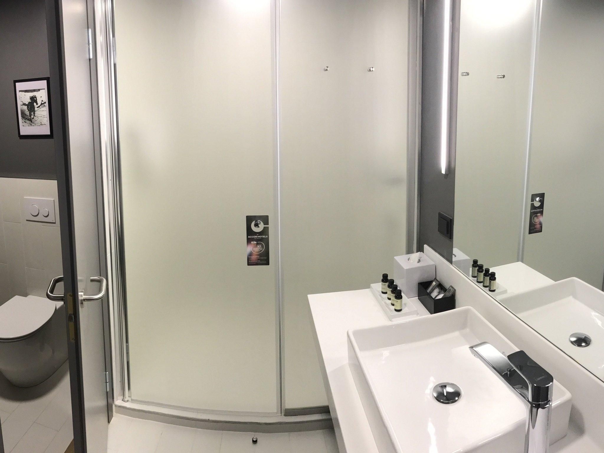 PREMIUM SUPERIOR, 2 Single Size Beds