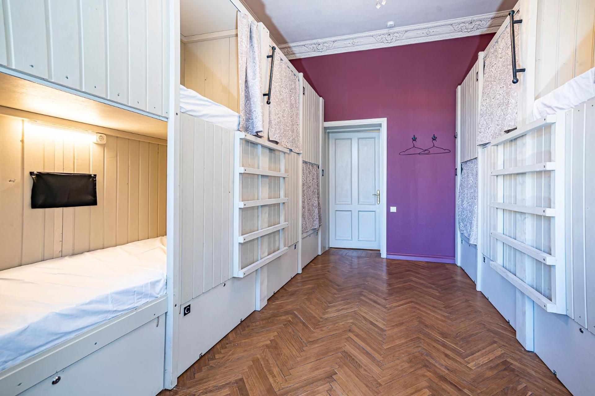 Bunk Bed in 8-Bed Female Dormitory Room