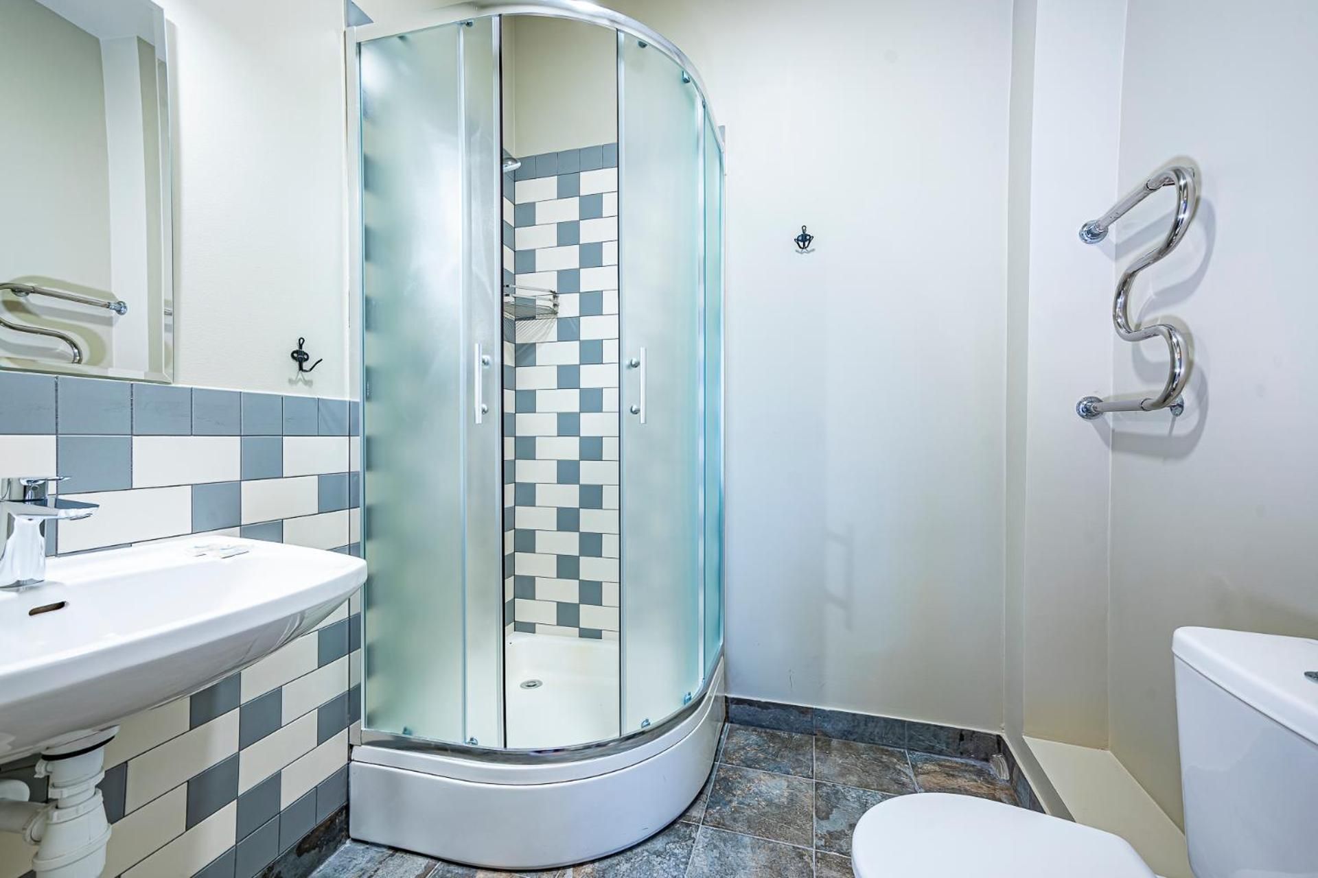 Big Double Room with Private Bathroom