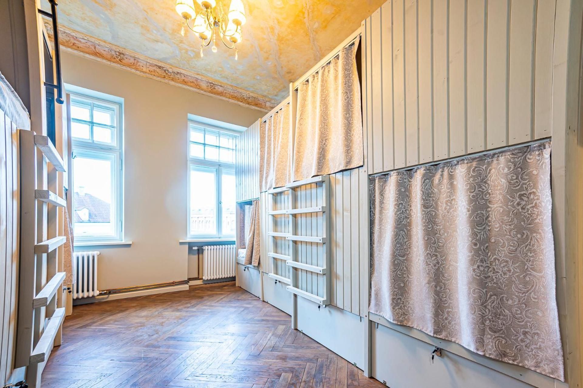 Blue Bird Hostel in Riga Old Town Bed in 8-Bed Mixed Dormitory Room 3