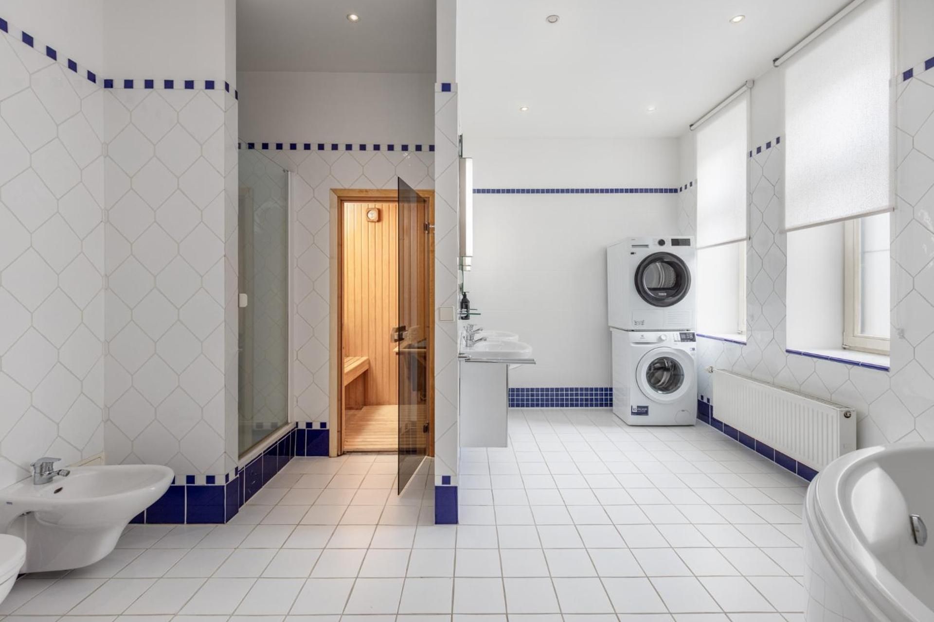 K1820 Family apartments Three-Bedroom Premium Apartment