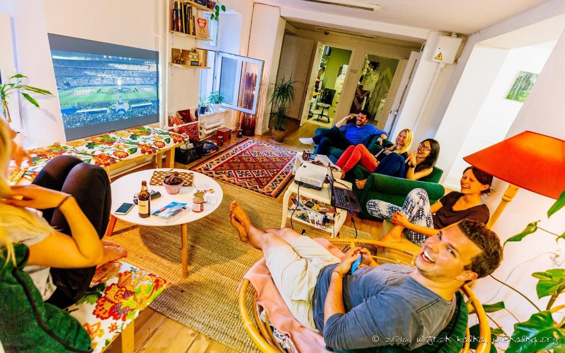 shared lounge/tv area